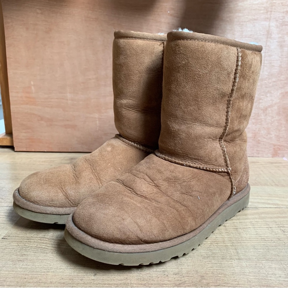Chestnut UGG Classic Short II Boots